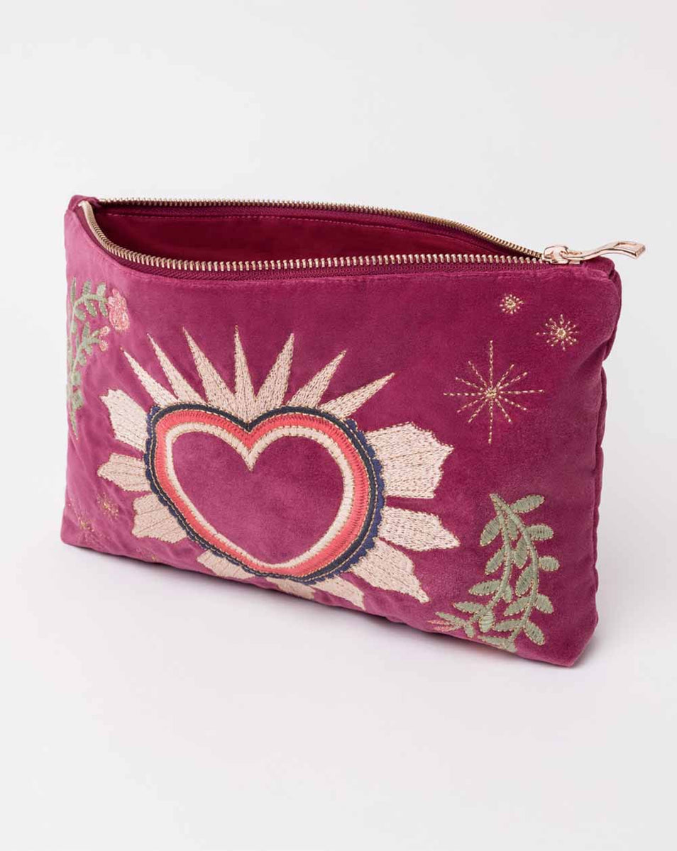 sacret-heart-velvet-everyday-