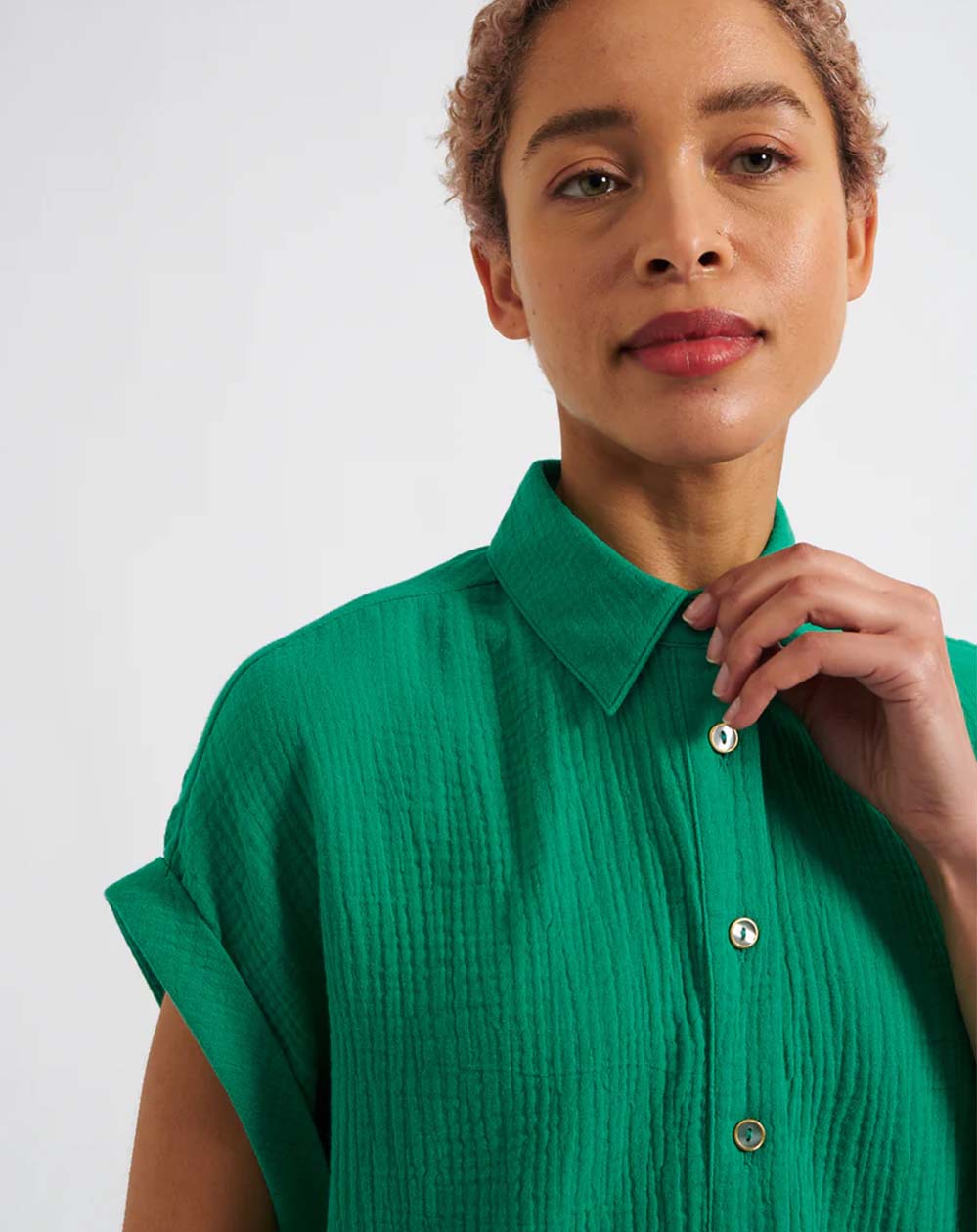 Louche - Abinaya Short Sleeve Shirt – Double Gauze Green